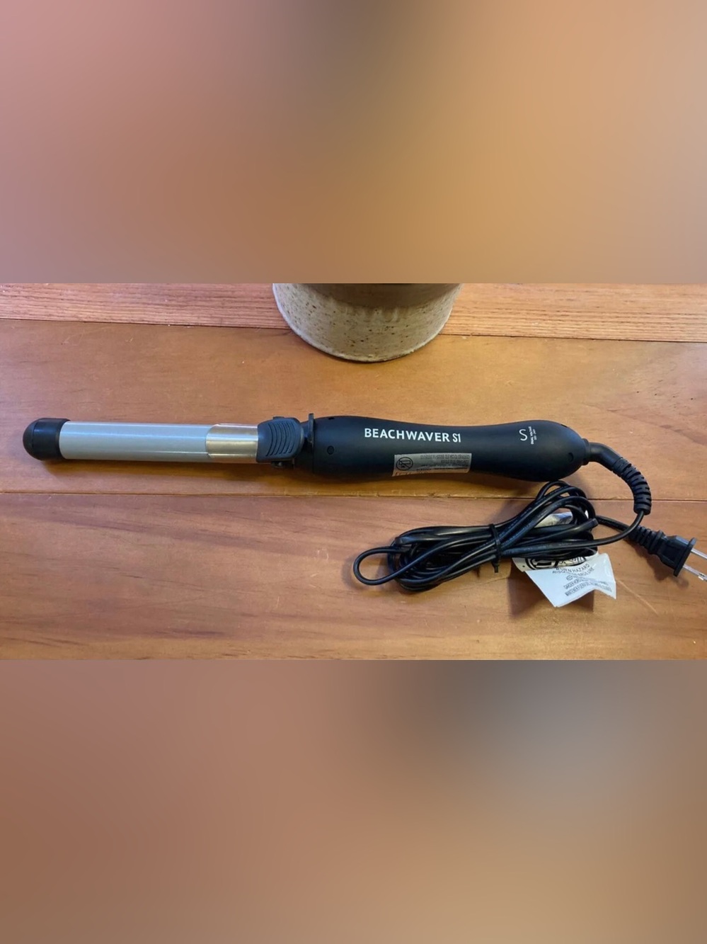 The Beachwaver Co. S1 Curling Wand in Black and Silver